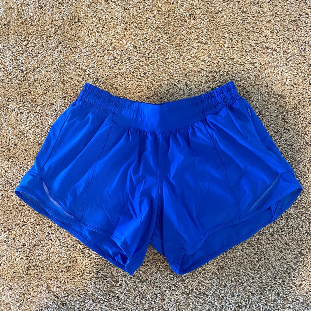 Lululemon 4 inch midrise hotty hot shorts